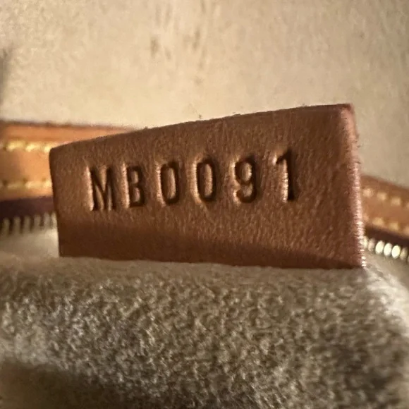 Louis Vuitton Monogram Babylone , good condition. Authenticated with COA - Picture 13 of 17